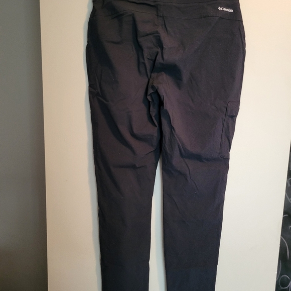 Columbia Joggers Size medium  (30) - Picture 3 of 4